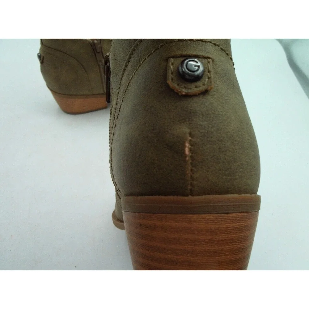 Guess by boots